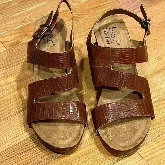 b.ø.c. Comfort Shoes - b.ø.c. Women's Brown Cork Wedge Sandals Size 9 M Floral Buckle